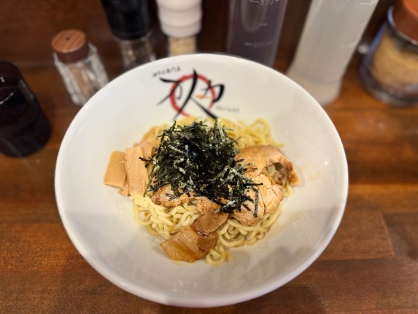 「油そば 並盛(140g) 850円*オープン記念価格500円」@油そば専門店 万人力 浅草店の写真