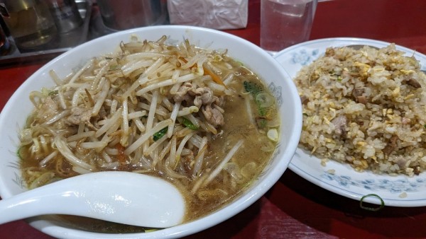「もやしラーメン　半炒飯」@喜久の写真