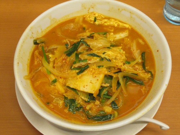 「【限定】チゲ味噌ラーメン(690円)」@日高屋 八王子南口店の写真