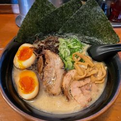 博多ラーメン・特製盛り