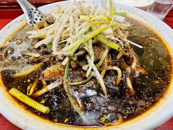 「【限定】すず喜ブラック【910円】」@鶏こく中華 すず喜の写真