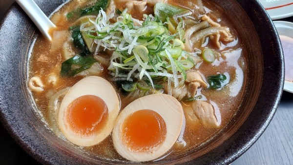 「和風カレーラーメン・TP味玉820円」@幸楽苑 足立東伊興店の写真