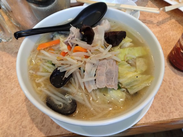 「タンメン¥1000+生ビール+ホッピー+他アテ色々」@一番飯店 本店の写真