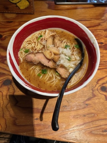 「冬麺第4弾 丸ごとガーリックヌードル 950円。」@麺場 浜虎 横浜店の写真