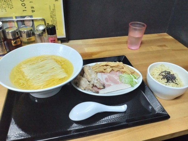 「アイモらーめん塩＋メンマ＋替え玉」@ふかや女子流 アイモの写真