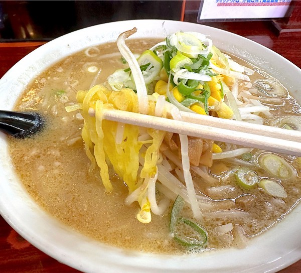 「信州味噌ラーメン大盛」@中華味銀の写真