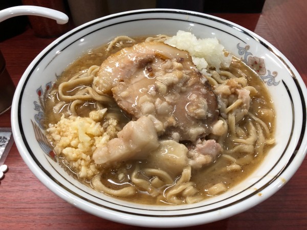 「ラーメン 大 野菜抜き ニンニクアブラ玉ねぎ」@ラーメン一太豚の写真