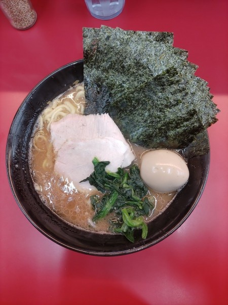 「半熟味玉 並+のり」@横浜ラーメン 相馬家の写真