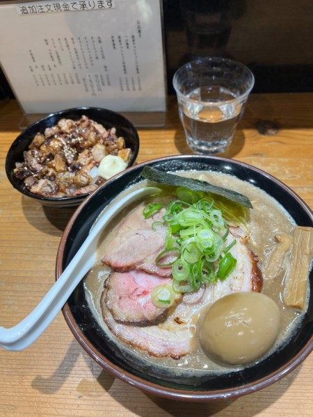 「濃厚チャーシュー中華蕎麦(¥1500)」@中華蕎麦 ひら井の写真