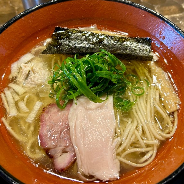 「黒さつま鶏 塩」@特級鶏蕎麦 龍介の写真