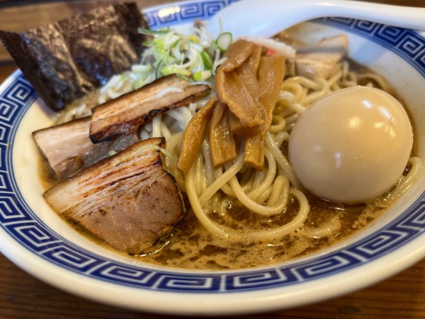 「特製ラーメン（特盛）」@らーめんはたかくるの写真