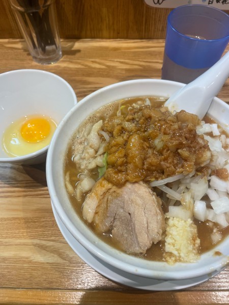 「小ラーメン生卵」@自家製麺88の写真
