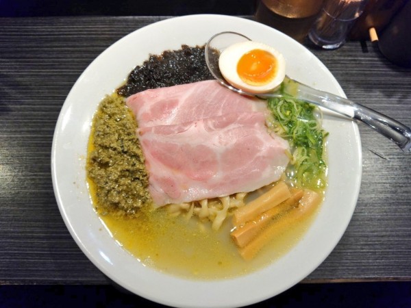 「特製牡蠣塩」@中華蕎麦 無冠の写真