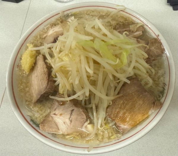 「普通チャーシュー入り」@ラーメン 神田店の写真