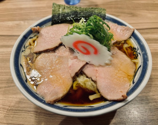 「醤油チャーシューメン」@くじら食堂 nonowa東小金井店の写真