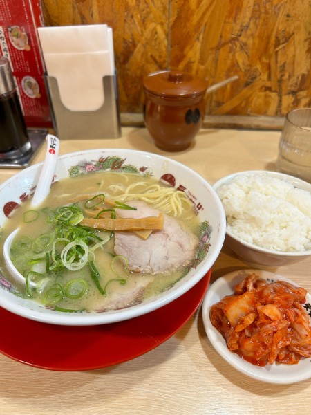 「キムチ定食　1100円」@天下一品 川崎店の写真