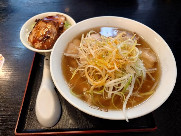 「ねぎ焼豚らーめん ミニ炙り焼豚丼」@喜多方ラーメン 坂内 川崎東田店の写真