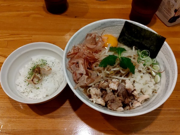 「魳（かます）と鱛（えそ）の煮干しまぜそば　追い飯付き」@麺屋 ひな多の写真