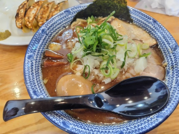 「味玉濃厚中華そば」@麺 やまだの写真