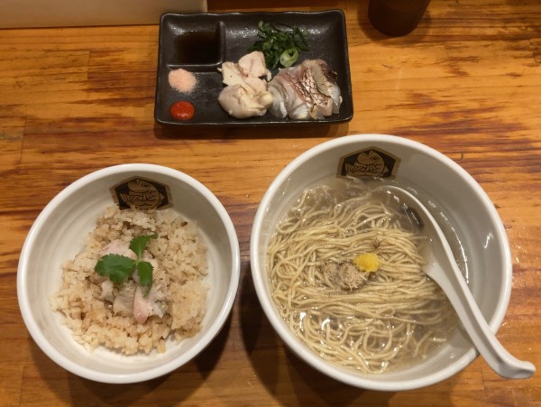 「九十九里産ハマグリ伊勢海老真鯛らーめん」@真鯛らーめん 麺魚の写真