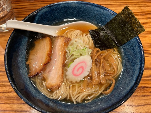 「醤油ラーメン」@ラーメンバル 青の写真