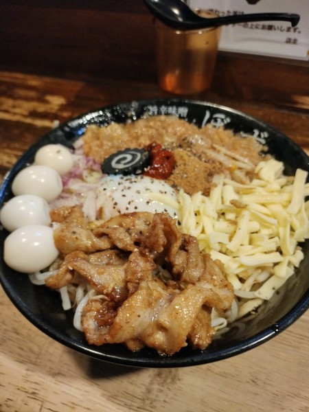 「旨辛味噌まぜそば 1050円」@旨辛味噌らーめん ぼんずの写真