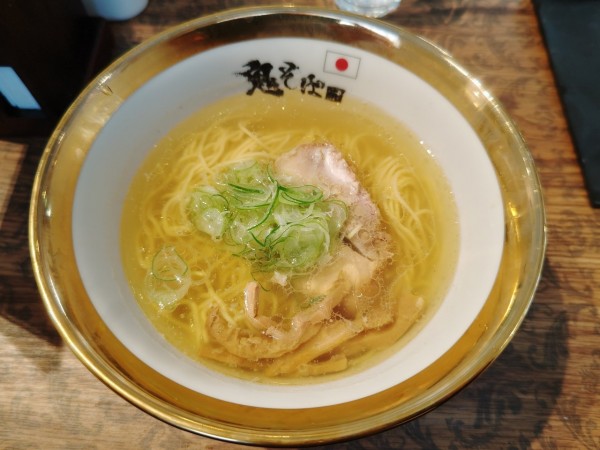 「鬼塩ラーメン」@鬼そば 藤谷 浅草店の写真