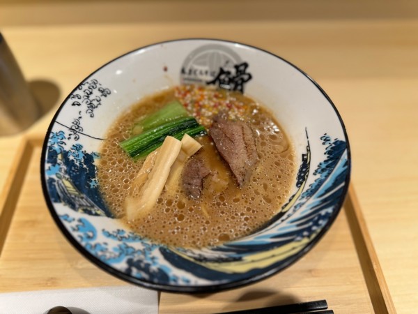 「本まぐろそば 980円」@本まぐろそば 䱻の写真