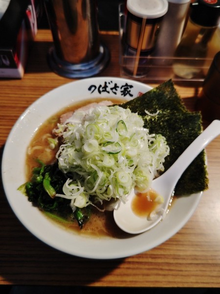 「ラーメン中盛(820+140円)」@横浜家系ラーメン つばさ家 立川店の写真