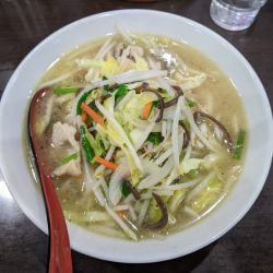 タンメン：900円