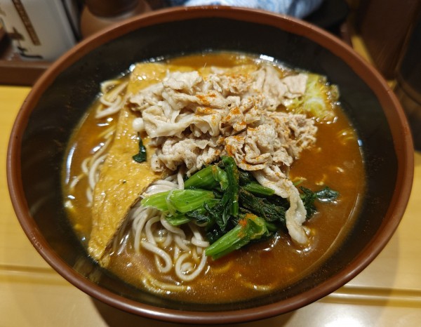 「激辛和風カレーそば」@名代 富士そば 秋葉原店の写真