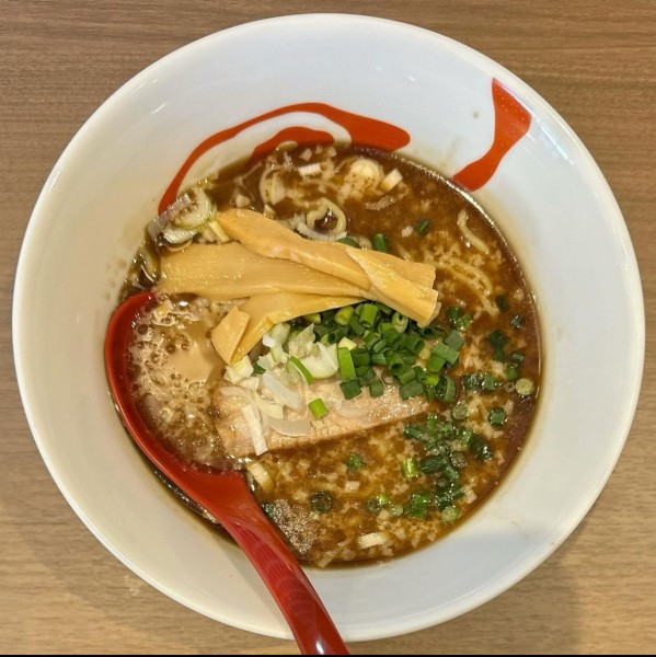 「煎りにんにくらぁ麺」@らぁ麺 よしきゅうの写真