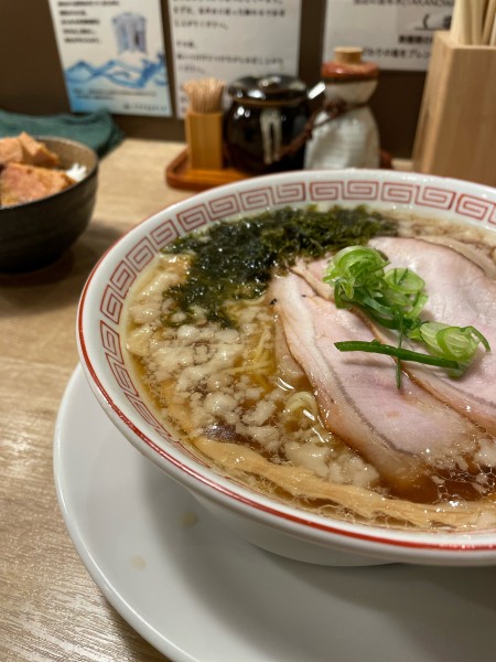 「しょうゆらーめん」@KITCHEN TAKANOの写真