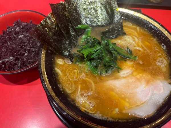 「ラーメン小800円＋バラのり100円」@環2家 蒲田店の写真
