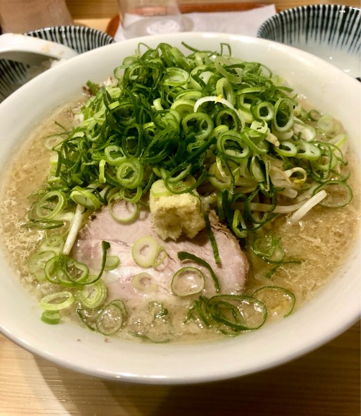 「味噌ラーメン大 ネギ もやし ちょこっとごはん 1100+200」@三ん寅の写真