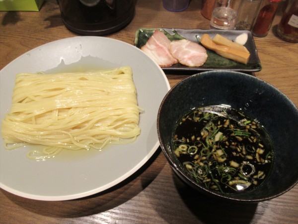 「昆布水つけ麺（950円）」@RAMEN and TSUKEMEN Number.6の写真