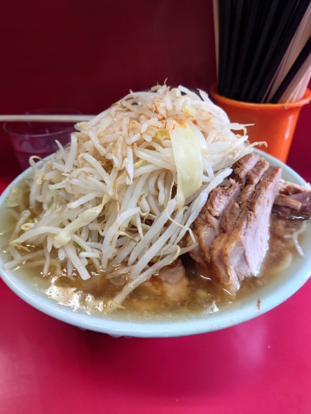 「大豚  野菜マシ  ニンニク  カラメ」@ラーメン二郎 三田本店の写真