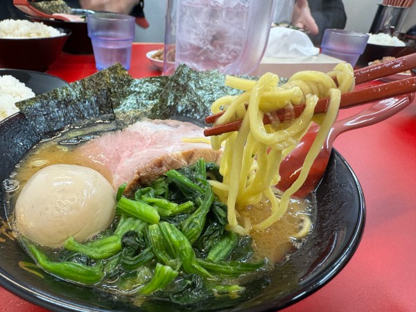 「味玉らーめん並950円」@横浜家系らーめん かわみ家の写真