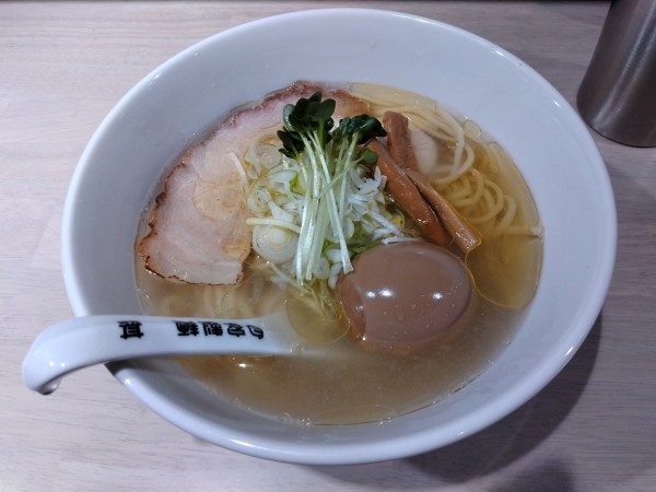 「塩ラーメン¥900+味玉¥150-」@自家製麺 甚の写真