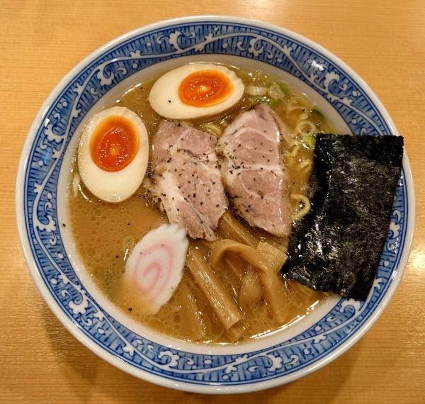 「特製中華そば(1080円)」@中華そば 青葉 大宮東口店の写真