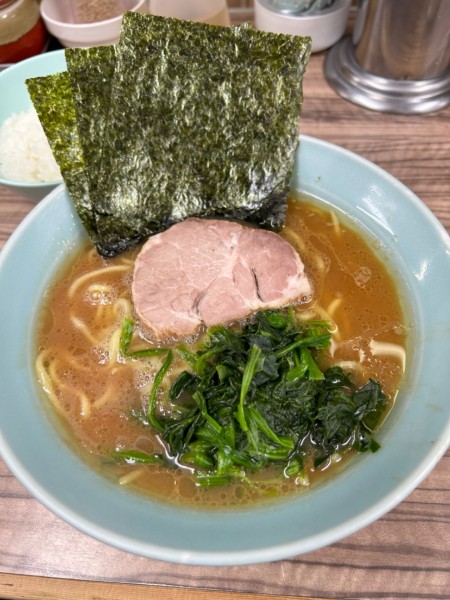 「らーめん　中」@横浜ラーメン 武蔵家 中野本店の写真