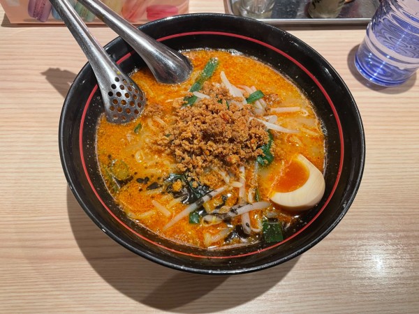 「担々麺」@博多担々麺 新田屋 梟の写真