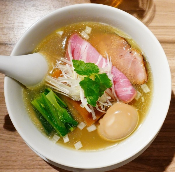 「塩そば＋半熟卵＋生ビール」@麺や 豊の写真