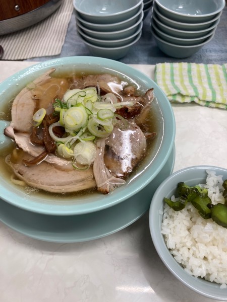 「中華そば　サービスライス　750円」@ニューともちんラーメンの写真