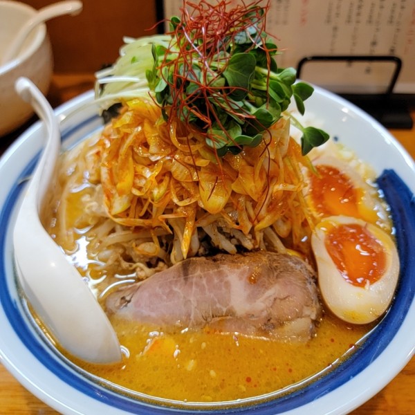 「とり清湯辛ねぎハチミツ味噌ラーメン ALL1/3 他」@麺屋 鶏口の写真