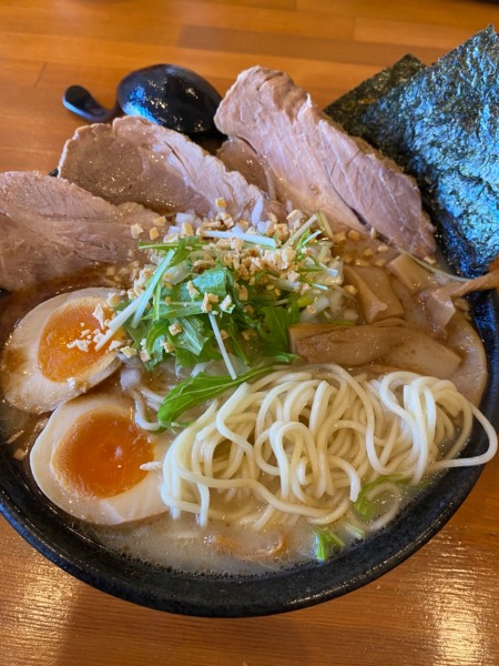 「特製鶏白湯ラーメン 1150」@風味絶佳 麺屋 まるきた商店の写真