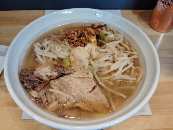 「豚ラーメン　　　200グラム　　　900円」@時は豚なり 尻手黒川通り2号店の写真
