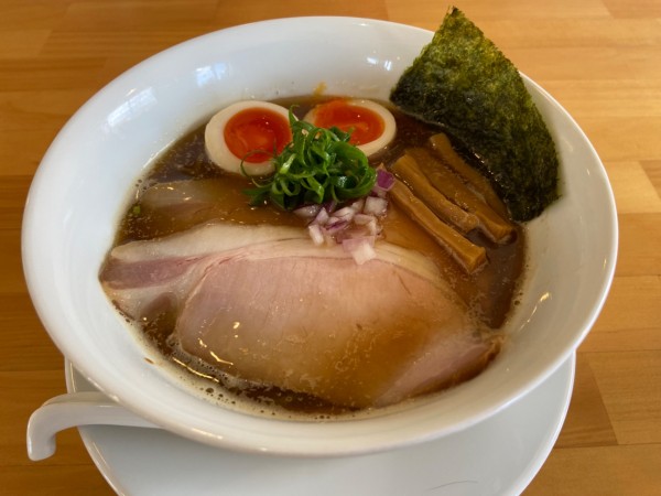 「特製芳醇煮干し(醤油)(1300円)」@自家製ラーメン アイリーの写真