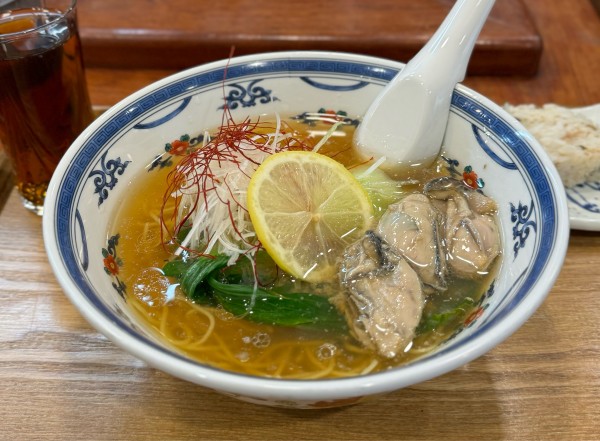 「【限定】牡蠣そば ¥1300」@中華そば 水嶋の写真