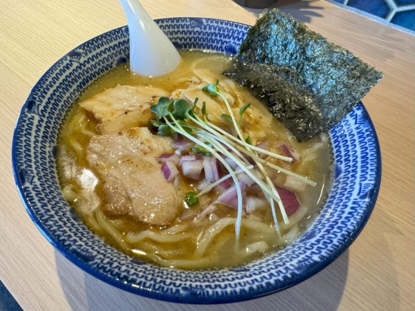 「あごだし中華そばー塩ー」@あごだし中華そば いぬさきの写真